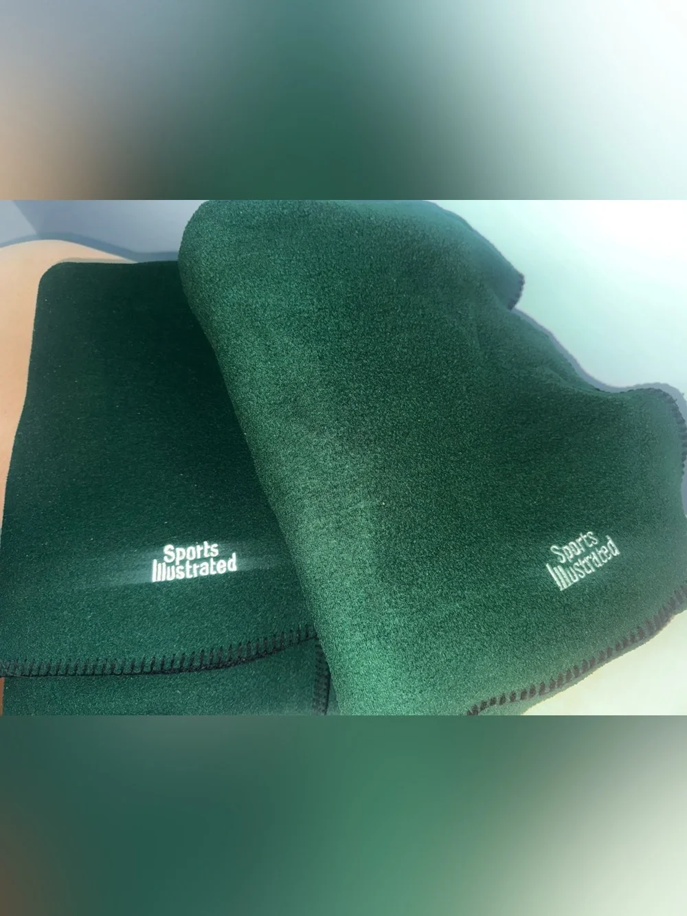 🍓6/$15🍓 Set of 2 Vintage Sports Illustrated Fleece Blankets